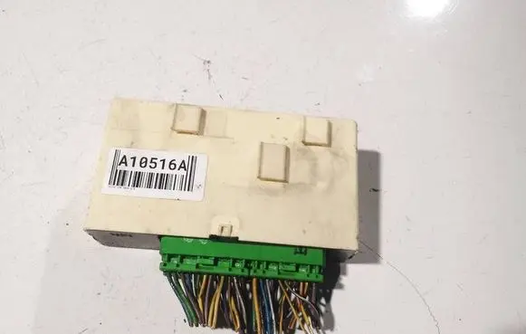 Volvo S70 V70 V70 XC Alarm control unit/module 9472461 mb232300-8300