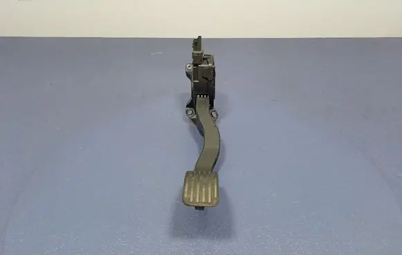 Peugeot 208 I Accelerator throttle pedal 9671433780