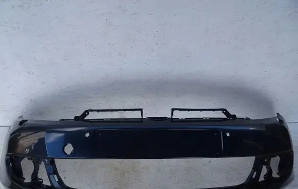 Volkswagen Golf VI Front bumper