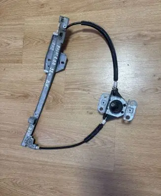 Volkswagen PASSAT B3 Rear door manual window regulator 357839402