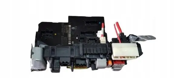 Mercedes-Benz E W212 Fuse box set A2129008908