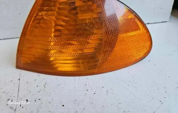 BMW 3 E46 Front indicator light 6902765