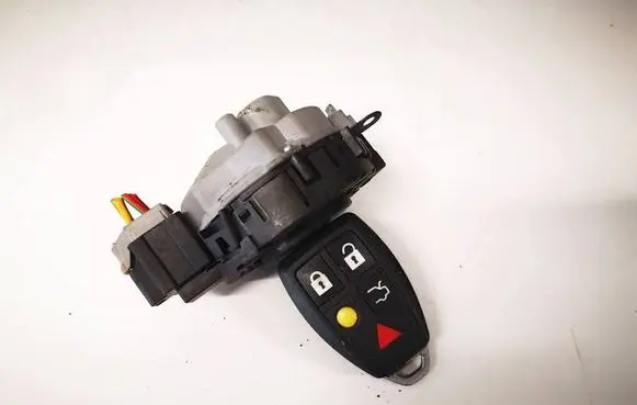 Volvo C30 Ignition lock 30737157