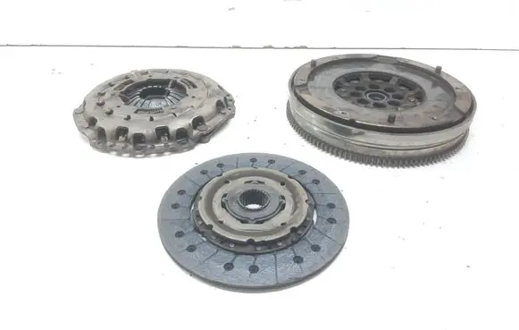 BMW 3 F30 F35 F31 Clutch set kit 8605090 21218605090 7603849