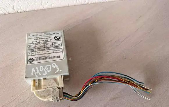 BMW 5 E60 E61 Air suspension control unit module (rear) 6784314 678431401 37146784314