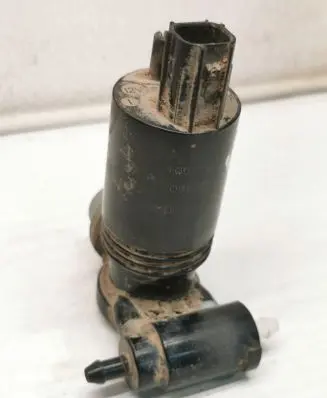Volvo XC60 Windscreen/windshield washer pump 1007149 090325