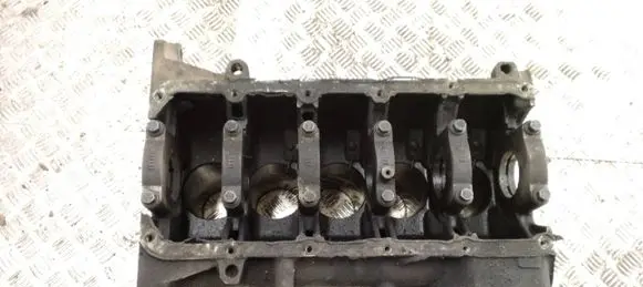 Alfa Romeo 156 Engine block 46437110 M722B