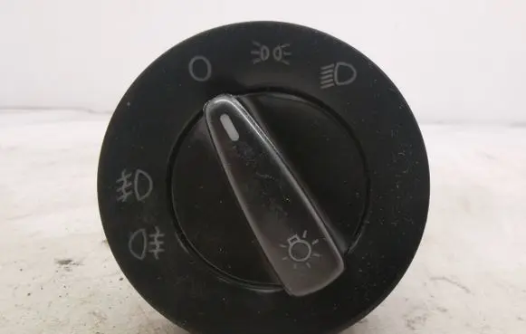 Light switch