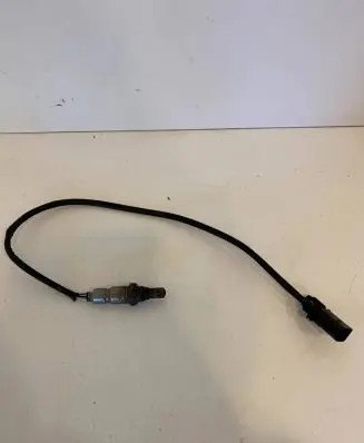 Volkswagen PASSAT B7 Lambda probe sensor 03L906262A