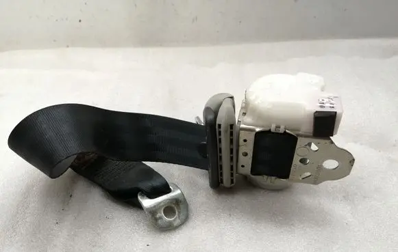 Toyota Corolla Verso AR10 Third row seat belt 735600F010C0 HO73811