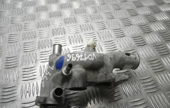 Lexus RX 450H Engine coolant pipe/hose VD17696