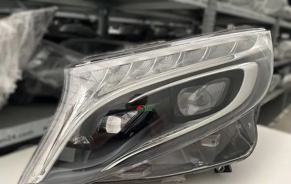 Mercedes-Benz Vito Viano W447 Headlight/headlamp A4479064600 1EX01128441