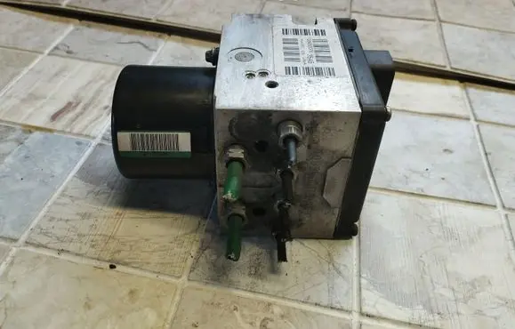 Peugeot 407 ABS Pump 15710604 S118676001N 9661731180