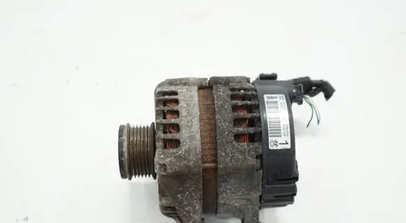 Hyundai ix35 Generator/alternator 373002F100ACR 373002F100