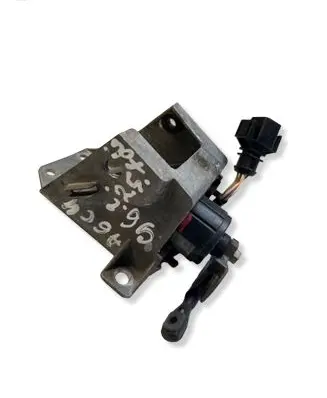 Audi A6 S6 C4 4A Accelerator throttle pedal 028907475B