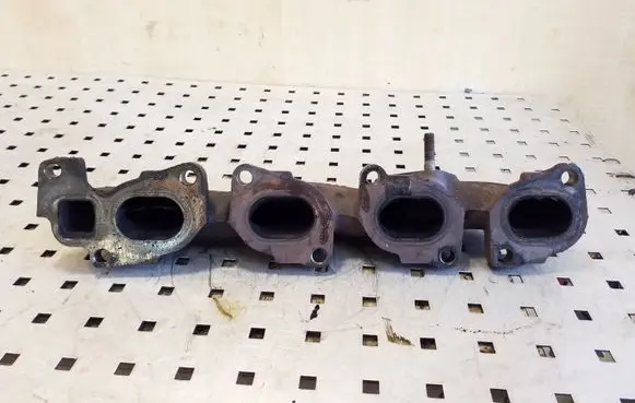 Opel Insignia A Exhaust manifold 55565985