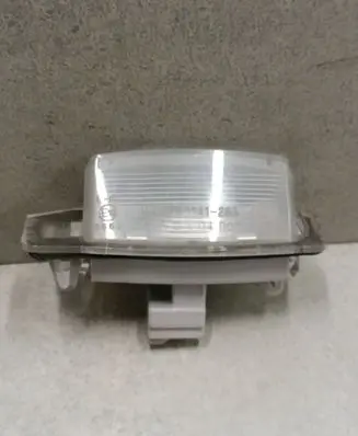 Mitsubishi Outlander Number plate light 1141283