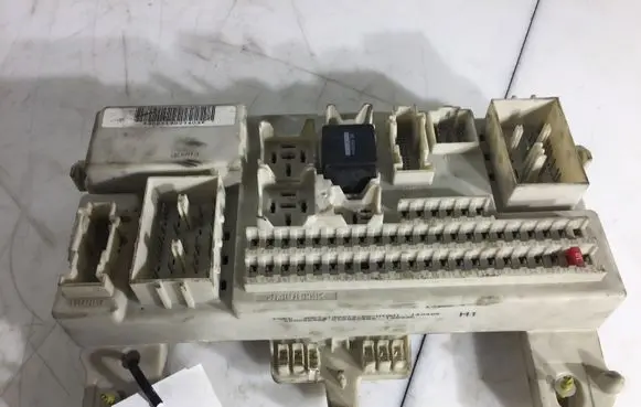 Ford Focus C-MAX Fuse module 30S519027403 4Q12959 PO426C