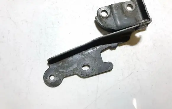 Mazda 323 Engine bonnet/hood hinges