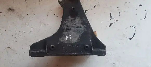 Volkswagen PASSAT B5 Engine mounting bracket 8D0199308L
