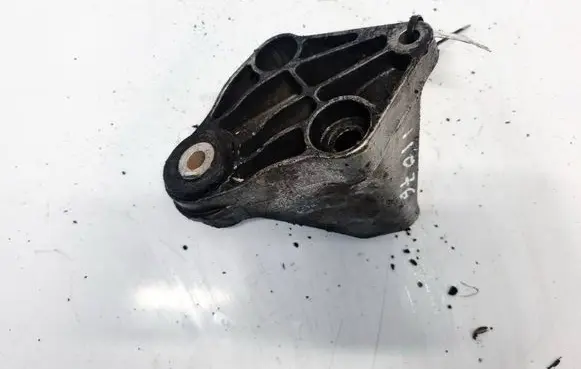 Ford C-MAX II Engine mounting bracket AV616P093NA