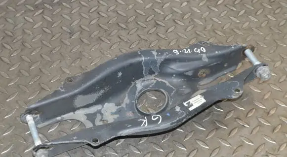 Mercedes-Benz C W205 Rear upper control arm/wishbone A2053522000
