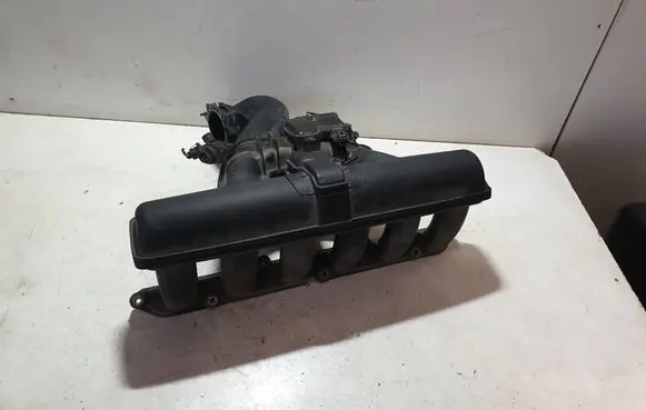Volvo XC70 Intake manifold 6G9N9424AL 6G9N9424A C6W4A