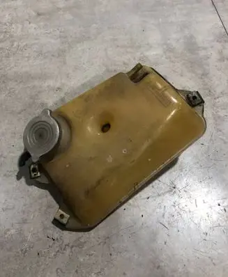 Coolant expansion tank/reservoir