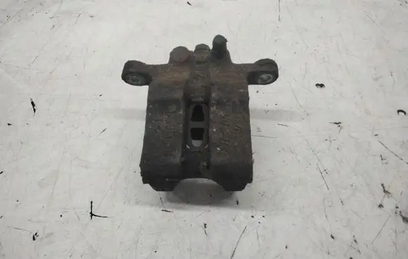 Honda FR-V Rear brake caliper