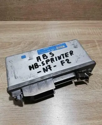 Mercedes-Benz E W124 ABS control unit/module 0095452932 0265105022
