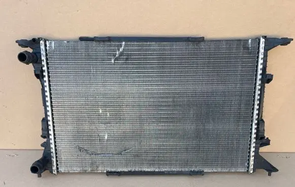 Audi Q5 SQ5 Coolant radiator 8K0121251R