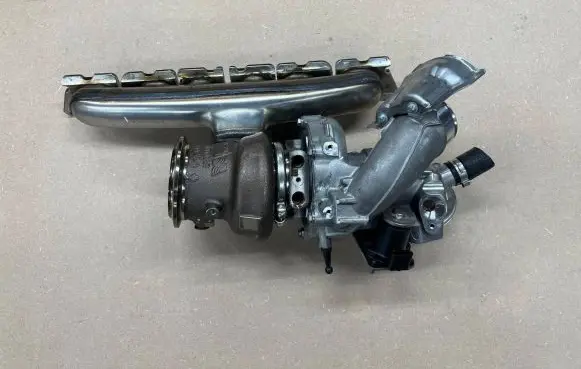Mercedes-Benz E W213 Supercharger a2560905800