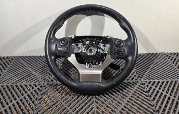 Lexus CT 200H Steering wheel