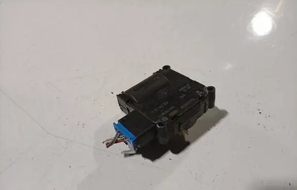 Audi A6 S6 C6 4F Air flap motor/actuator 0132801359