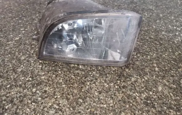 Toyota RAV 4 (XA20) Front fog light