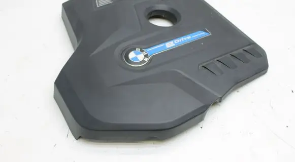 BMW 5 G30 G31 Engine cover (trim) 8657055 8657035