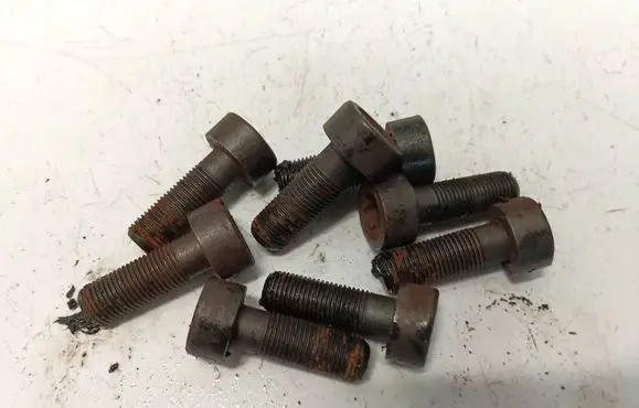 Subaru Forester SH Nuts/bolts 