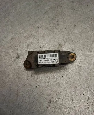 Mercedes-Benz E W211 Airbag deployment crash/impact sensor 0018209126