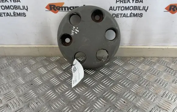Iveco Daily 35 - 40.10 R16 wheel hub/cap/trim 93820281
