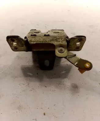 Opel Corsa B Tailgate/trunk/boot lock/catch/latch 698546