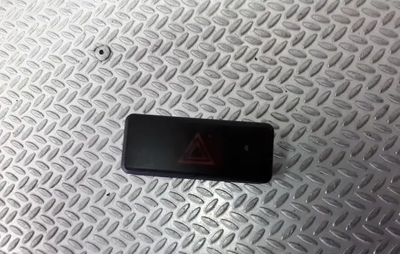 BMW 7 E38 Hazard light switch 8350947