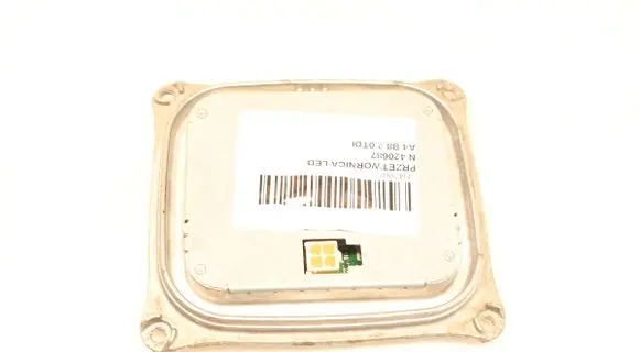 Audi A4 S4 B8 8K Voltage converter/converter module 