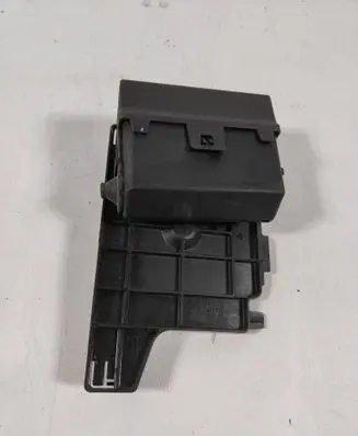 Opel Corsa E Fuse box cover 13359061 329510614