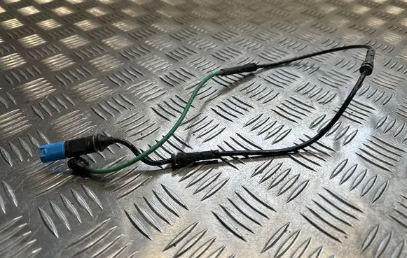 BMW 3 G20 G21 Front ABS sensor wiring 6870354