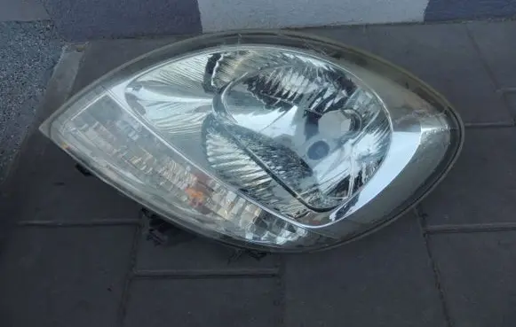 Nissan Kubistar Headlight/headlamp 8200236590 89008441 X76PH2
