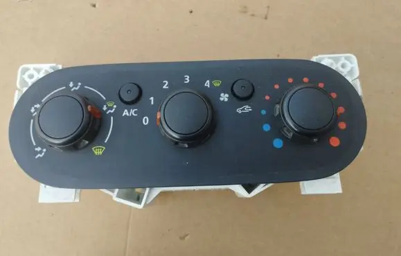 Renault Trafic III (X82) Climate control unit E1093049A 30080060