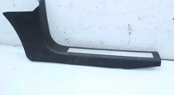 Front sill trim cover