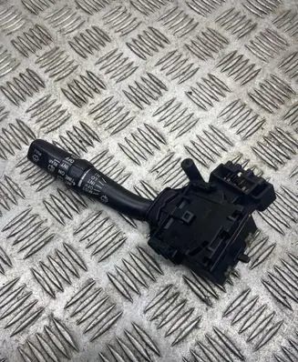 Toyota Avensis Verso Wiper control stalk 846522G470 173654