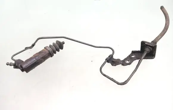 Toyota RAV 4 (XA30) Clutch master cylinder