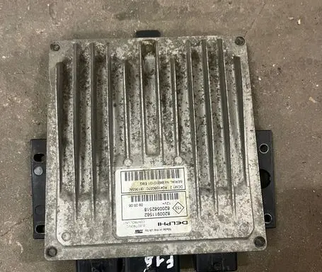 Renault Kangoo II Engine control unit/module 8200911562 R0410B037C 8200582518